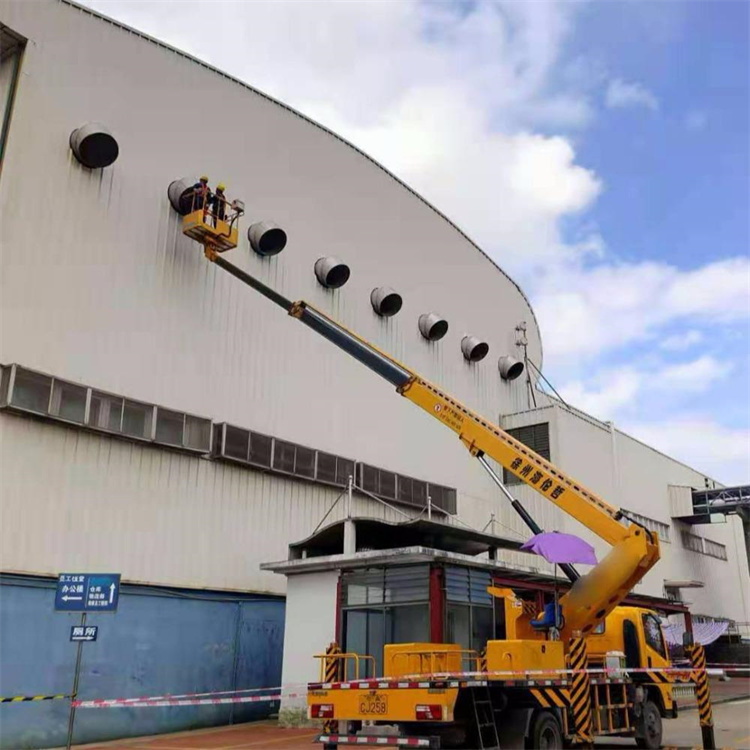 望都县高空作业车出租服务：专业广告牌安装解决方案